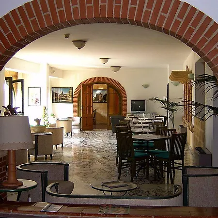 Himera Polis Hotel