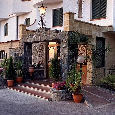 Hotel Himera Polis 4*